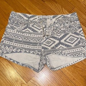 Patterned shorts